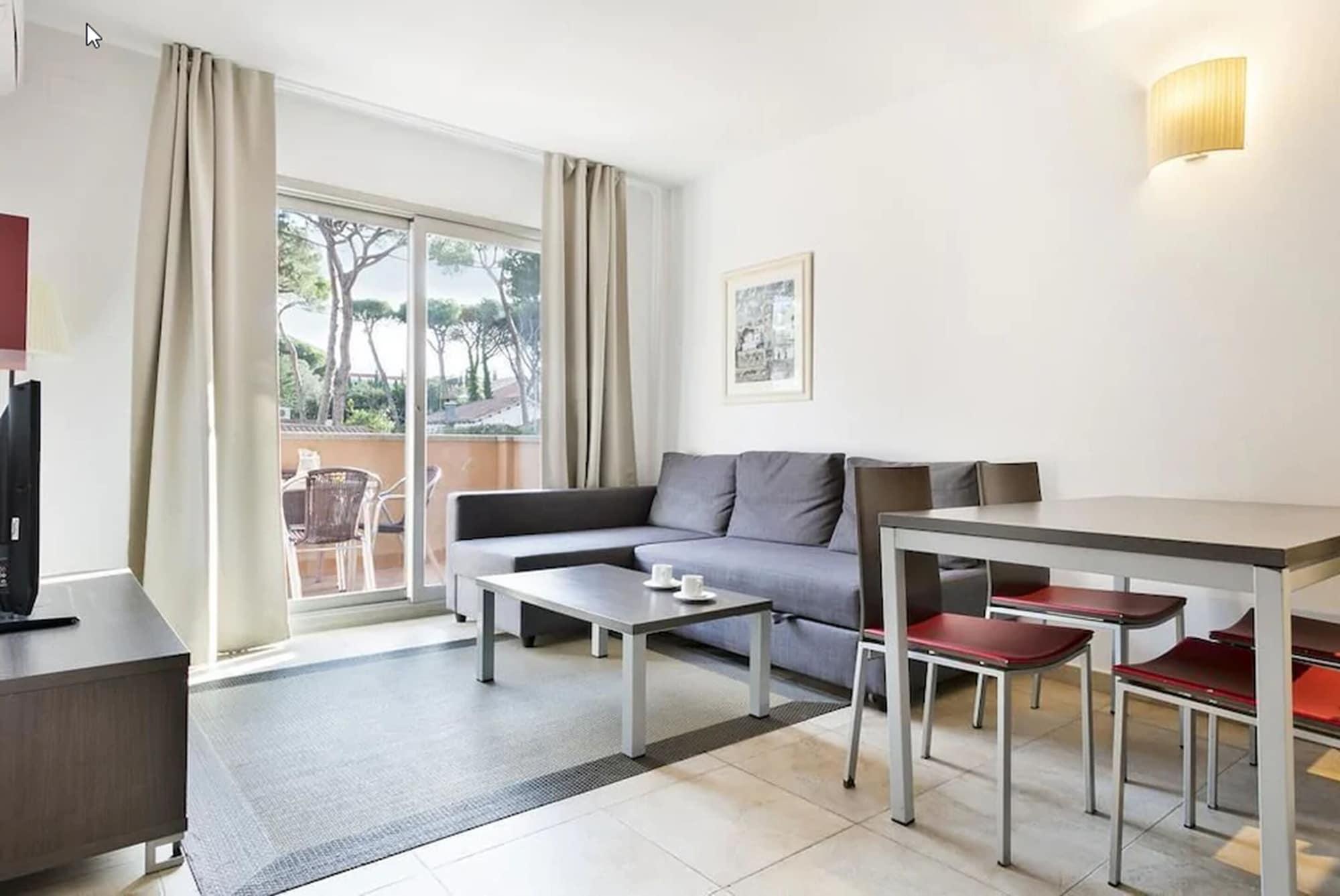 Aparthotel Bardon Castelldefels Eksteriør billede